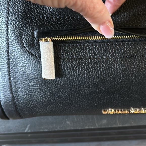 NWT Michael Kors leather Carine in Black - Picture 7 of 10